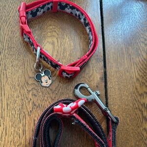 Inventory 4 Disney Tails Medium Collar and Matching Leash Like New